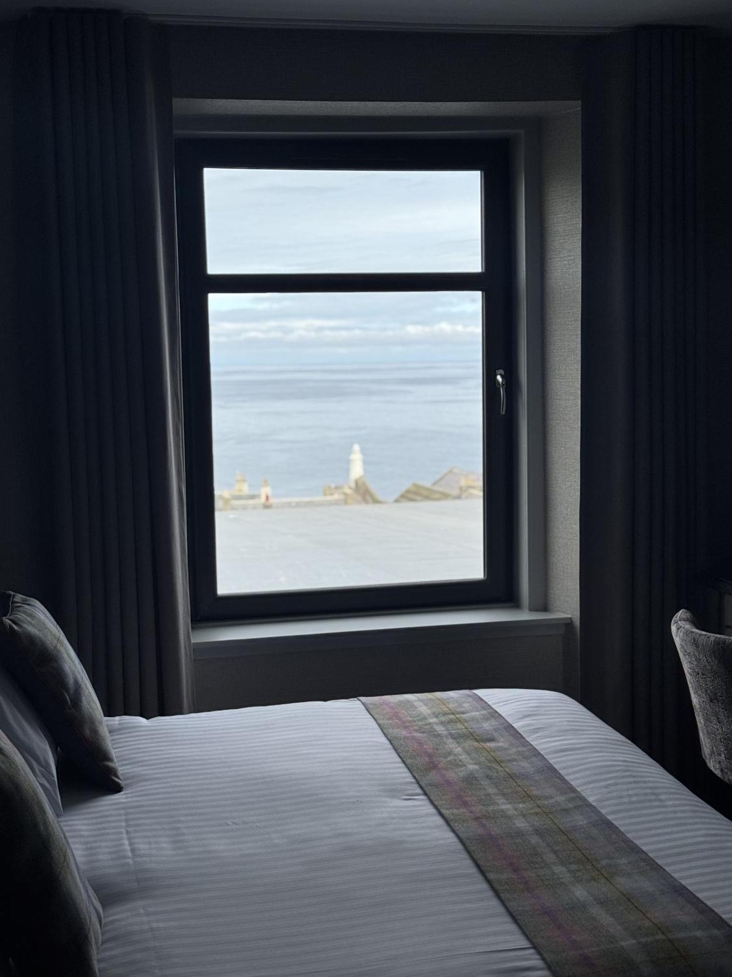 The Knowes Hotel & Restaurant Macduff Habitación foto