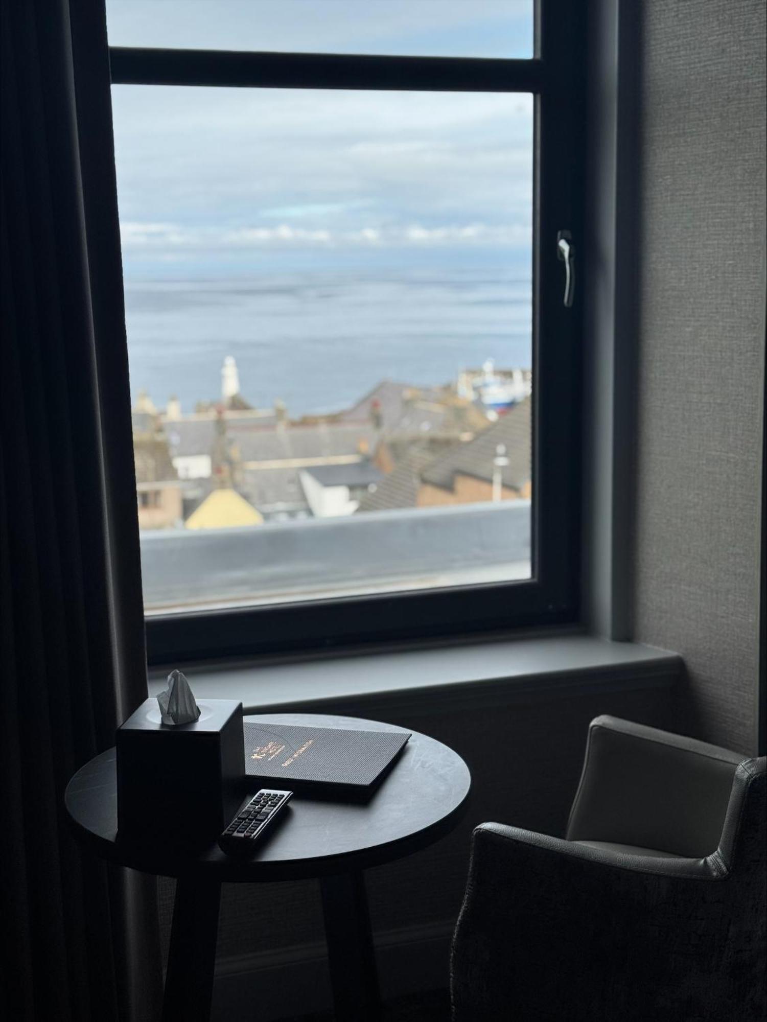 The Knowes Hotel & Restaurant Macduff Habitación foto